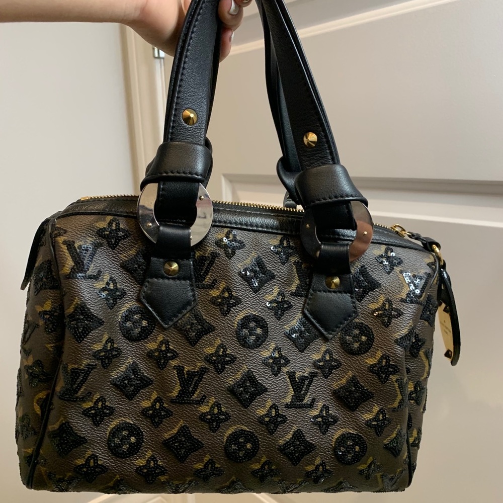 LOUIS VUITTON speedy